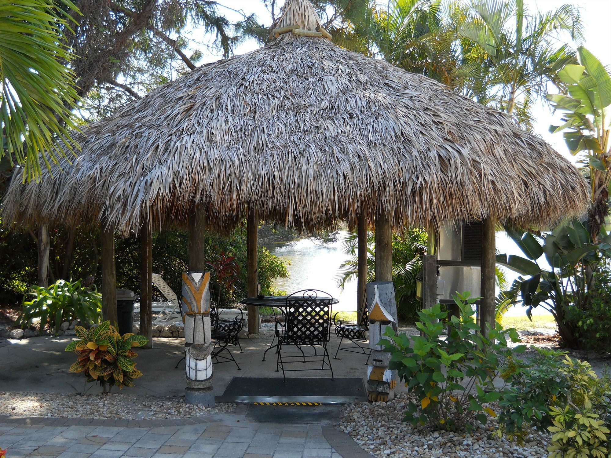 Marco Island Lakeside Inn Екстер'єр фото